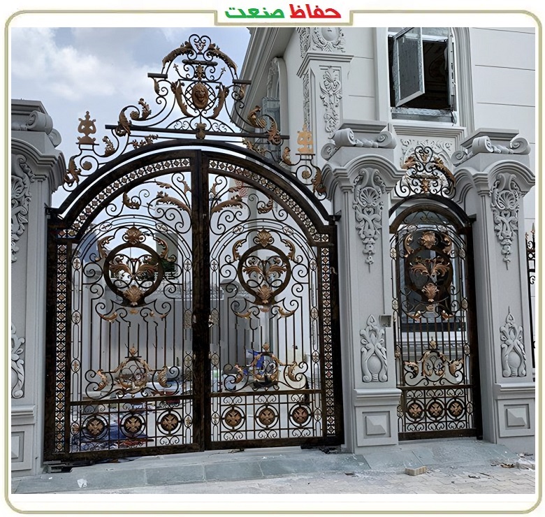 وزن و مزایای درب آهنی