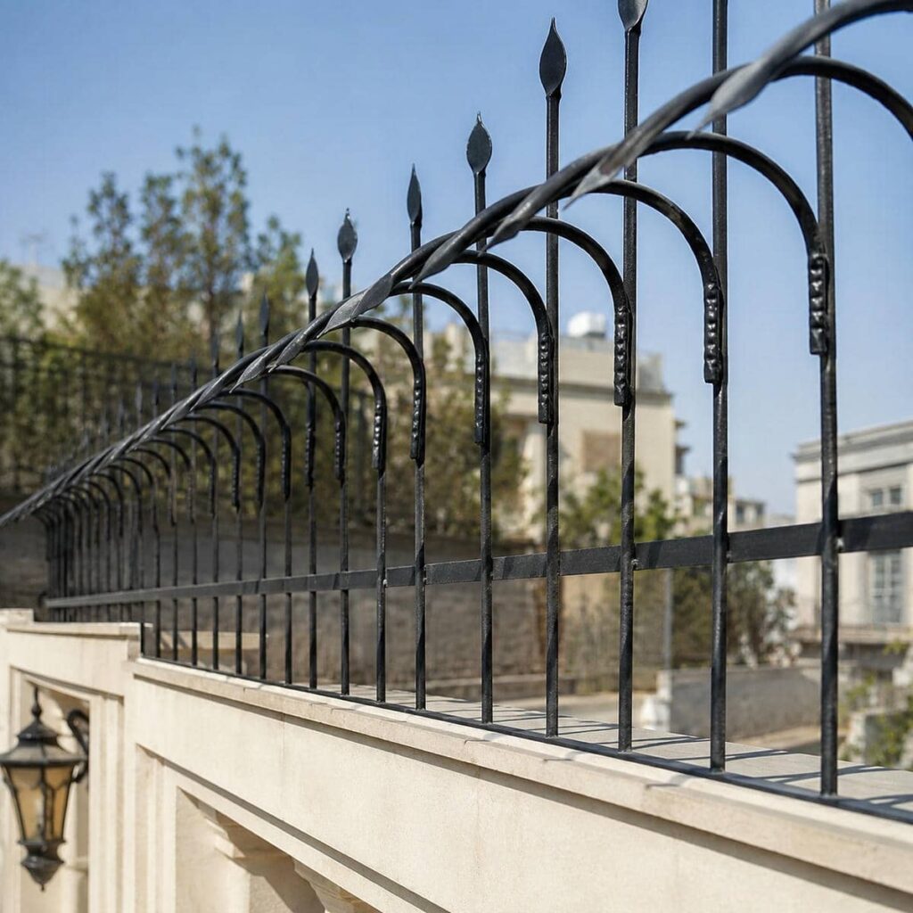 برترین گارد روی دیوار به عنوان نرده های امنیتی