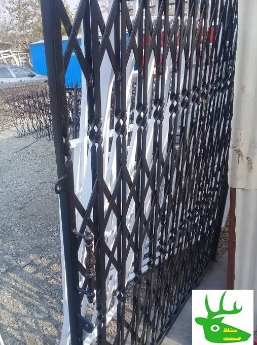 حفاظ طرح دار درب