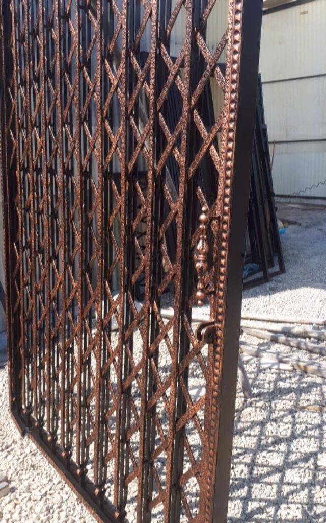 درب محافظ آکاردئونی
