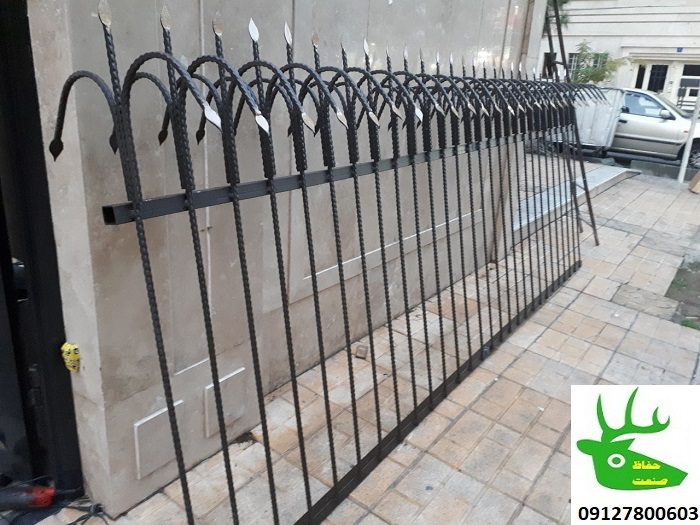 حفاظ فلزی دیوار