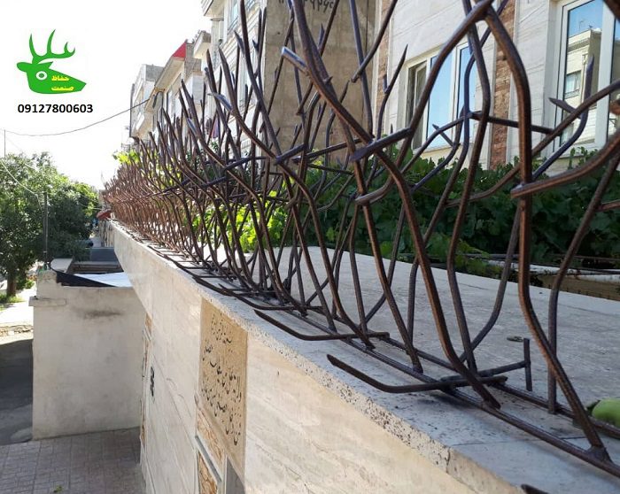 ایمنترین نرده روی دیوار