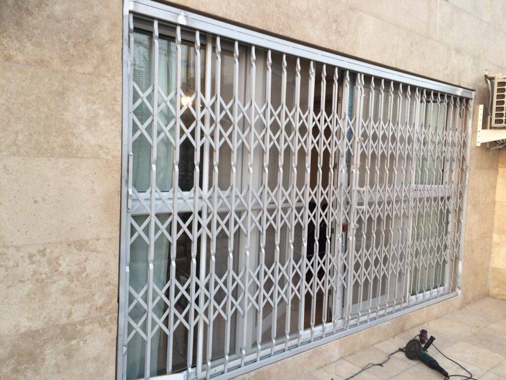حفاظ تاشو پنجره