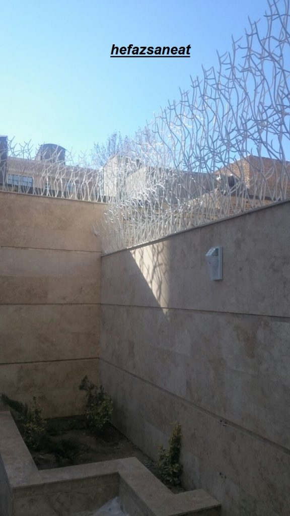حفاظ شاخ گوزنی ارتفاع 90 سانتیمتر و 120سانت روی دیوار