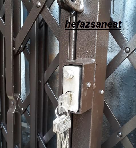محافظ ورودی با قفل مخفی آپارتمان