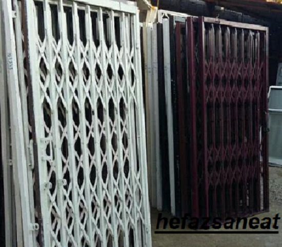عکس درب محافظ آکاردئونی درب منزل