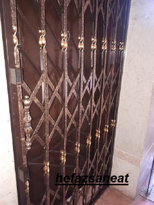محافظ درب آکاردئونی 