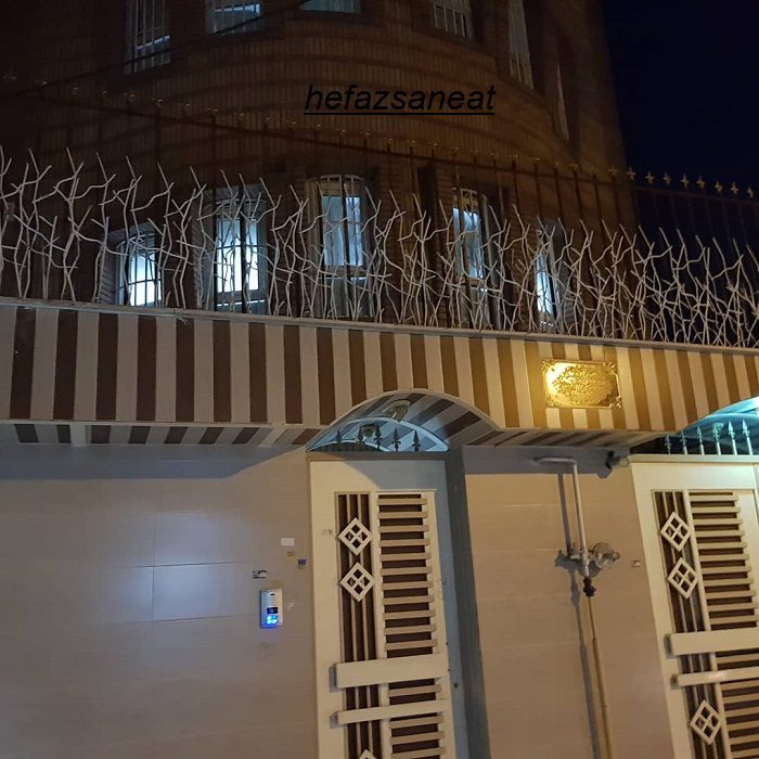 انواع حفاظ شاخ گوزنی بالای دیوار 