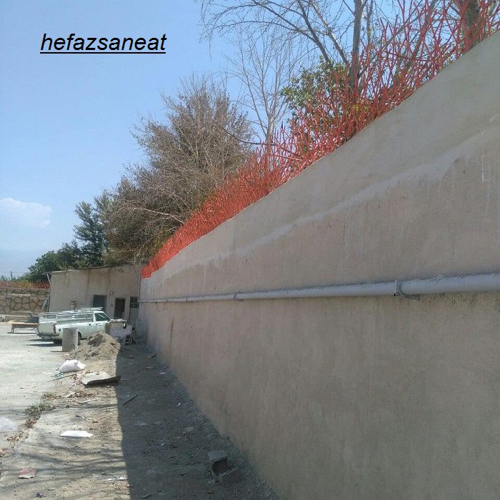 حفاظ شاخ گوزنی دور محوطه باغ