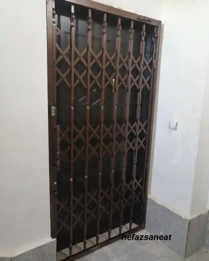 درب آکاردئونی ضد سرقت 
