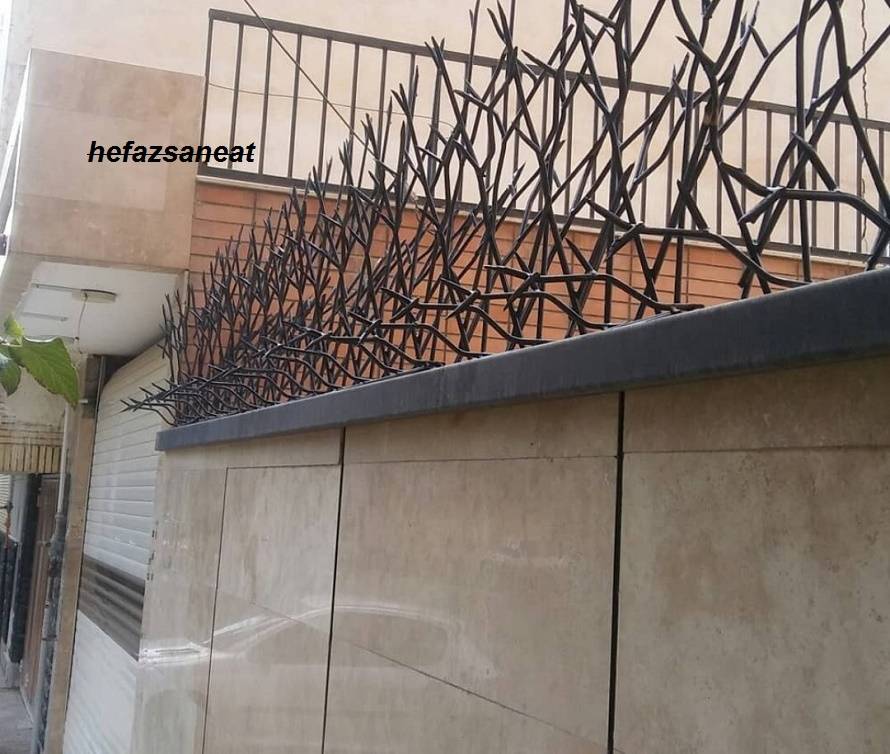 نرده حفاظ شاخ گوزنی دیواری چیست