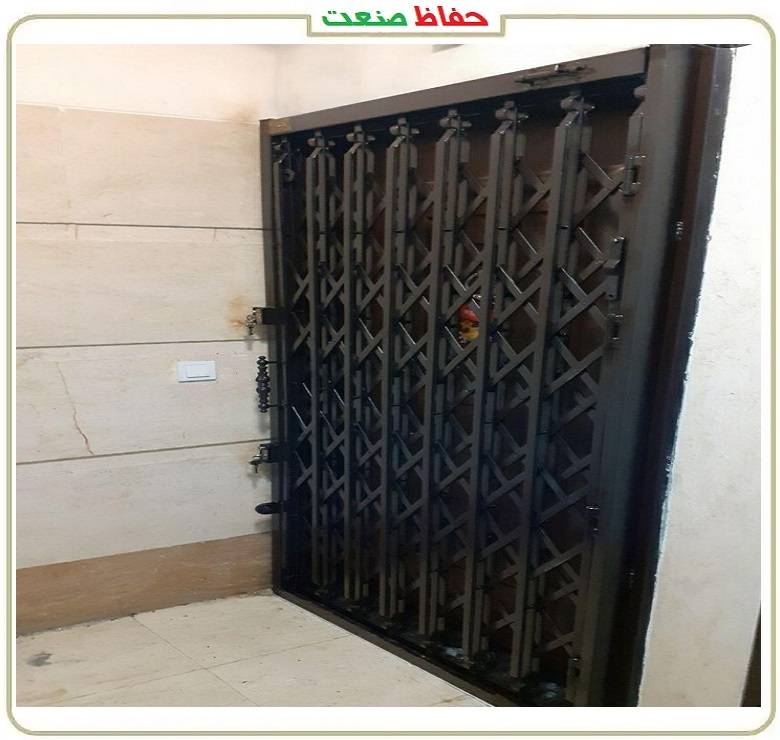 انواع درب آکاردئونی از نظر جنس