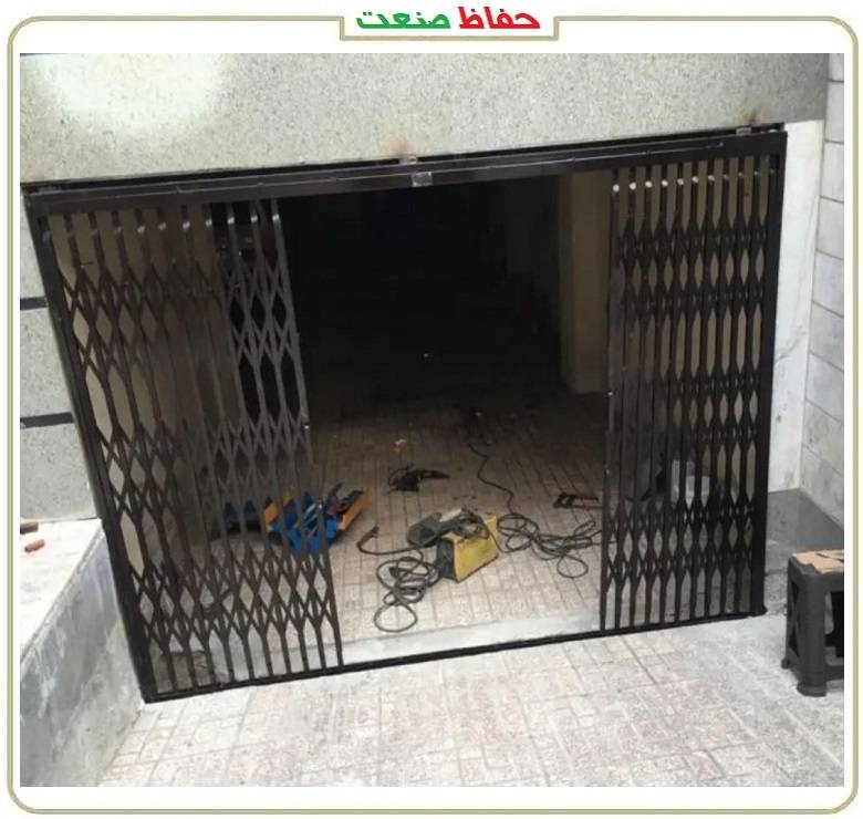 مراحل نصب درب آکاردئونی