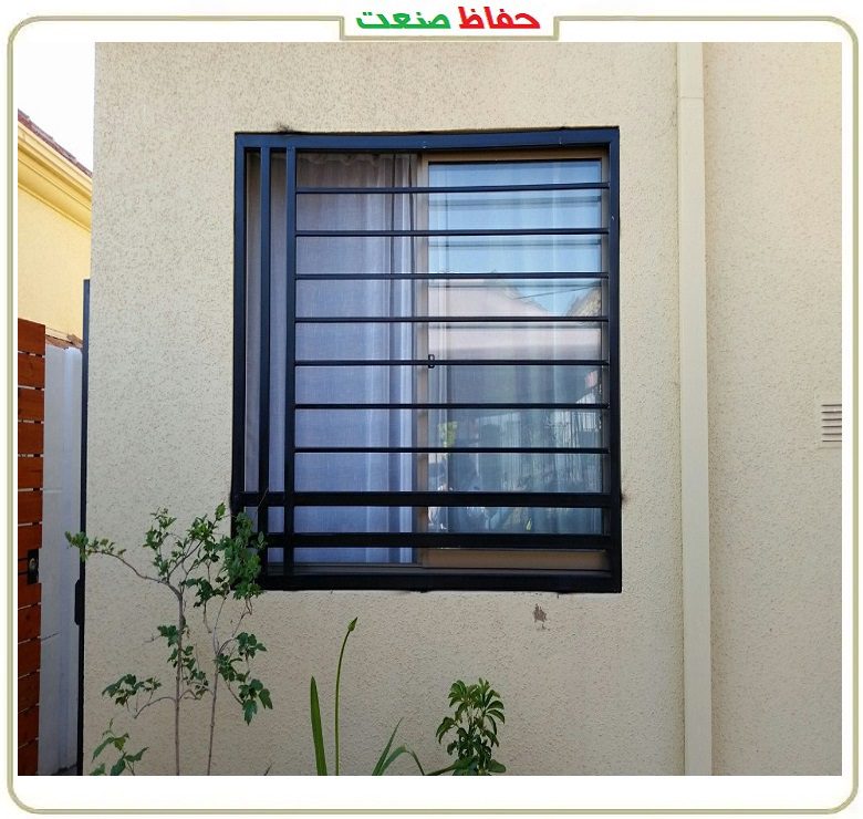 نصب حفاظ پنجره آهنی
