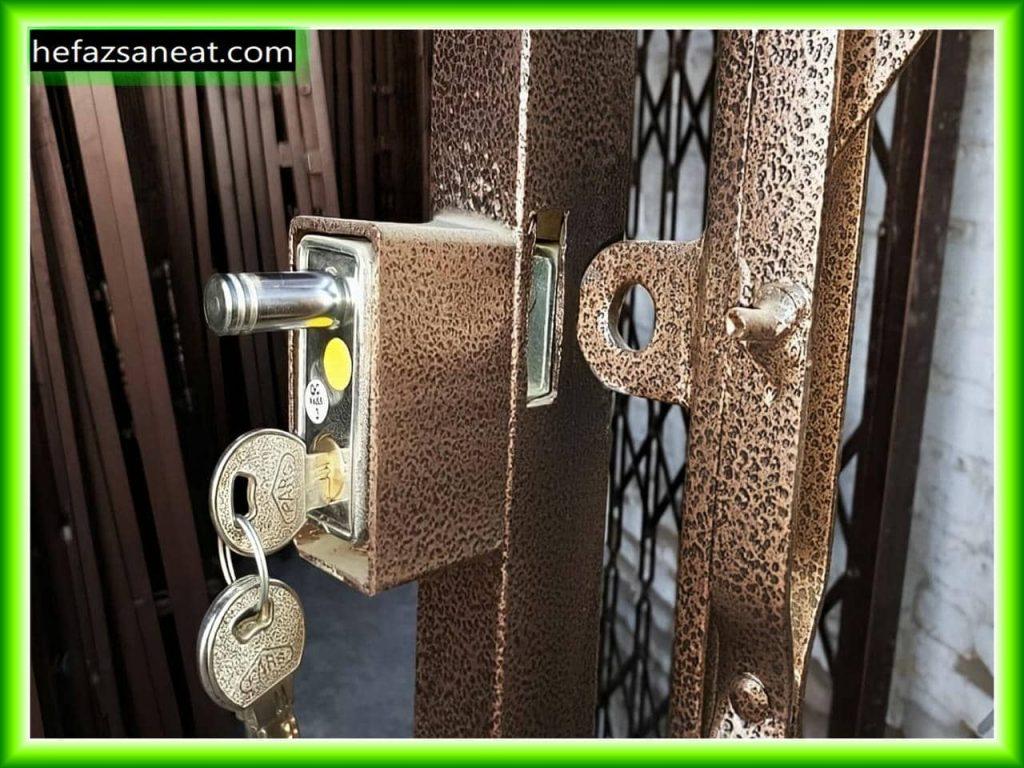 قفل‌های ایمن برای درب‌های آکاردئونی