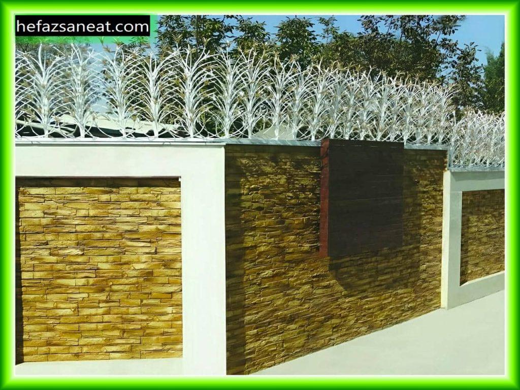 مقایسه حفاظ شاخ گوزنی با نرده‌های آهنی و سیم خاردار