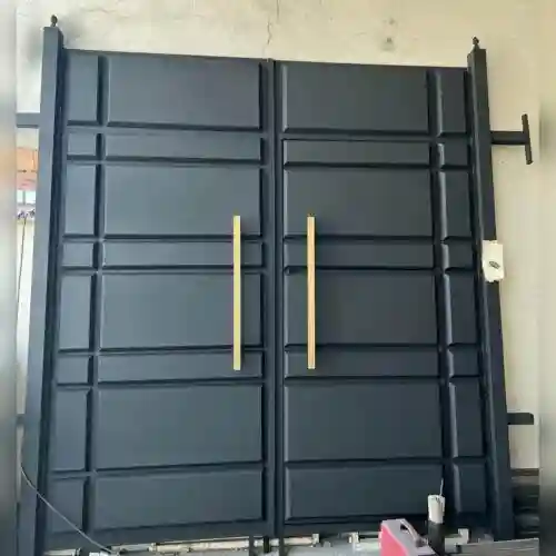 درب مدرن رادون با طراحی منحصر به فرد