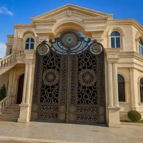 درب فلزی ورساچه با طراحی کلاسیک و مهندسی