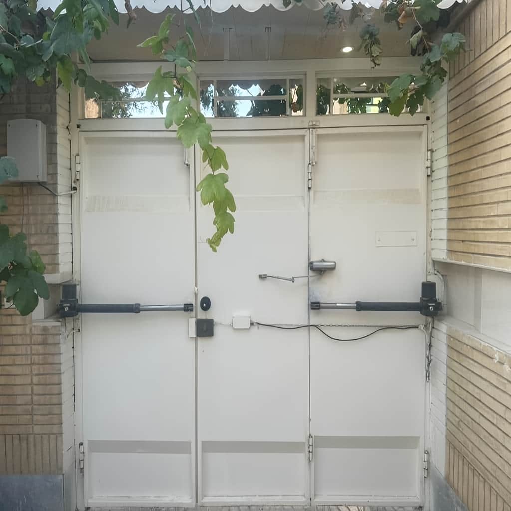 کارخانه جک درب پارکینگ اتوماتیک کلاسیک در سقز