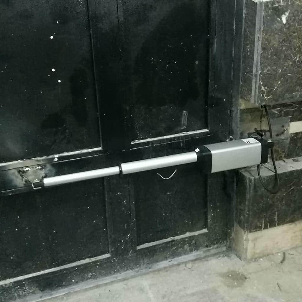 نصب جک درب پارکینگ اتوماتیک دقیق در ساری