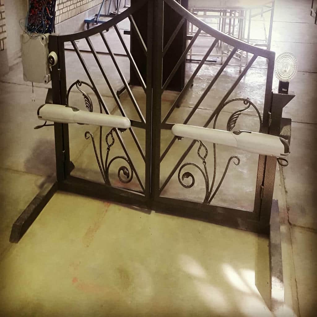 خرید جک درب پارکینگ اتوماتیک کنترلی در فشم