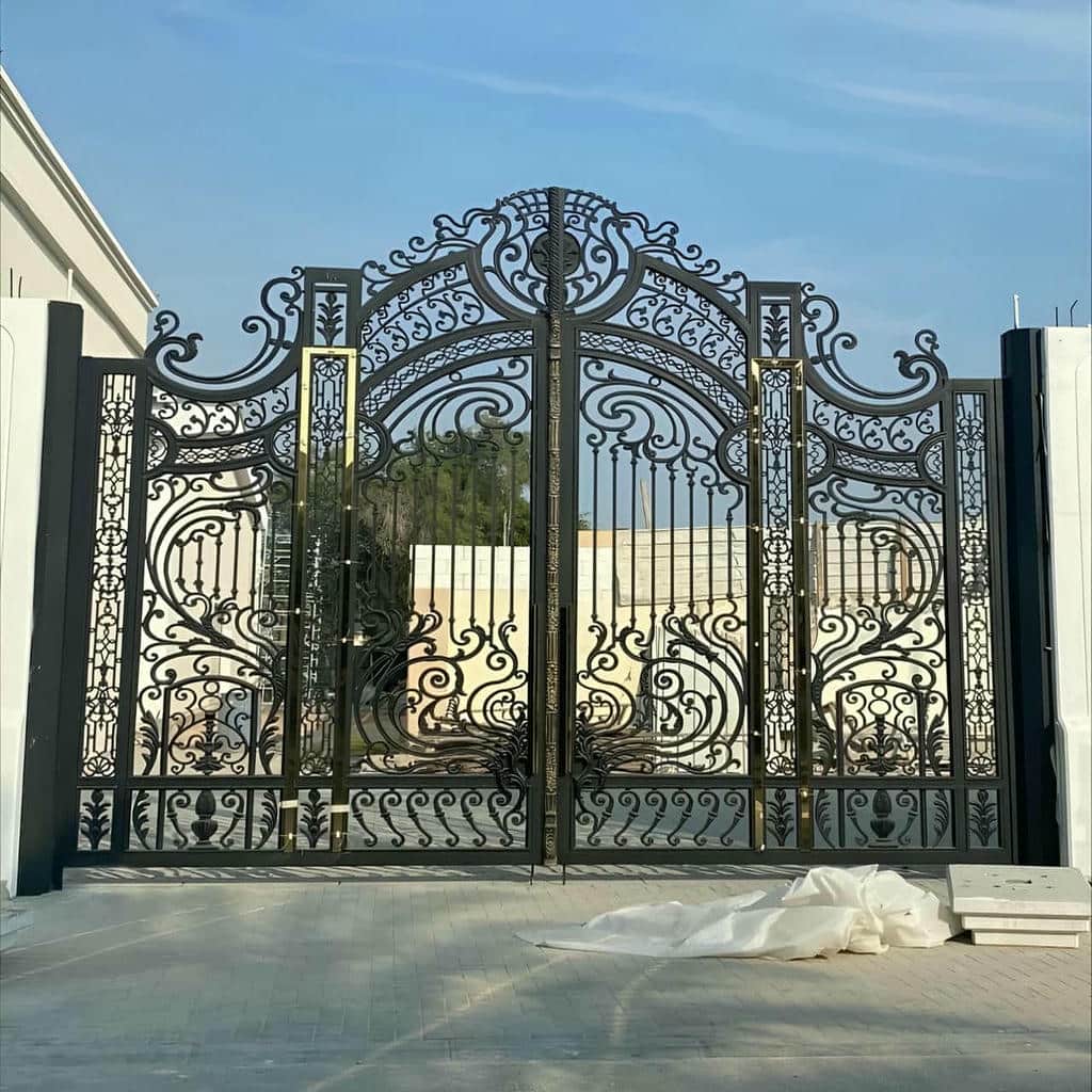 کارخانه درب حیاط رنگ کوره ای در قزوین