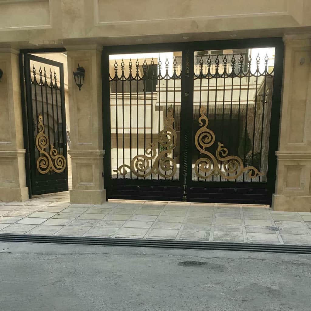 فروش درب حیاط فلزی در بیرجند