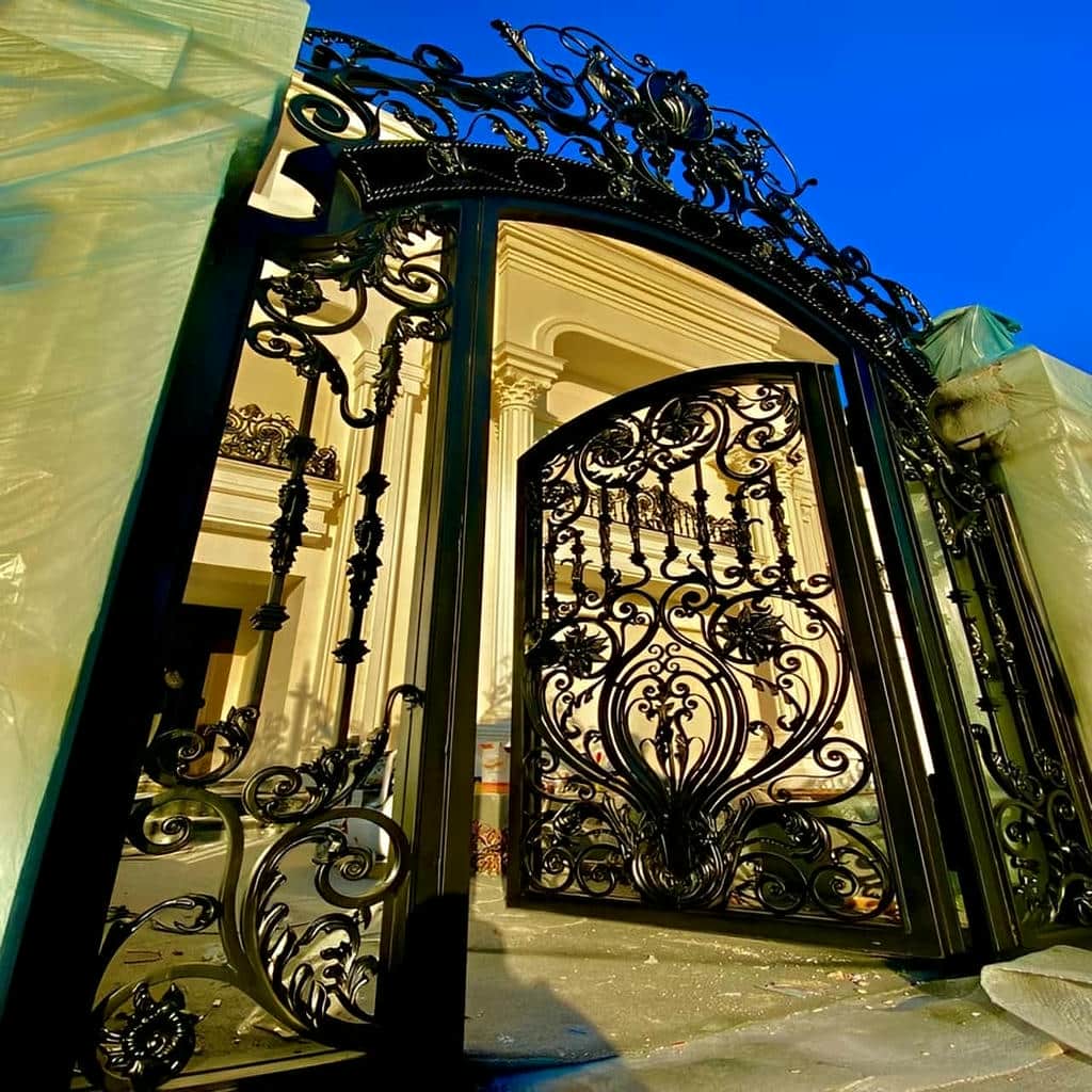 خرید درب حیاط ساده در لواسان