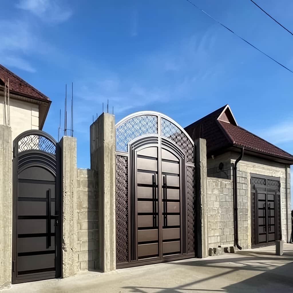 خرید درب حیاط یراق بادوام در گنبدکاووس