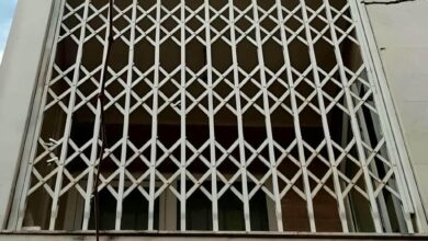 درب حفاظ آکاردئونی در رفسنجان