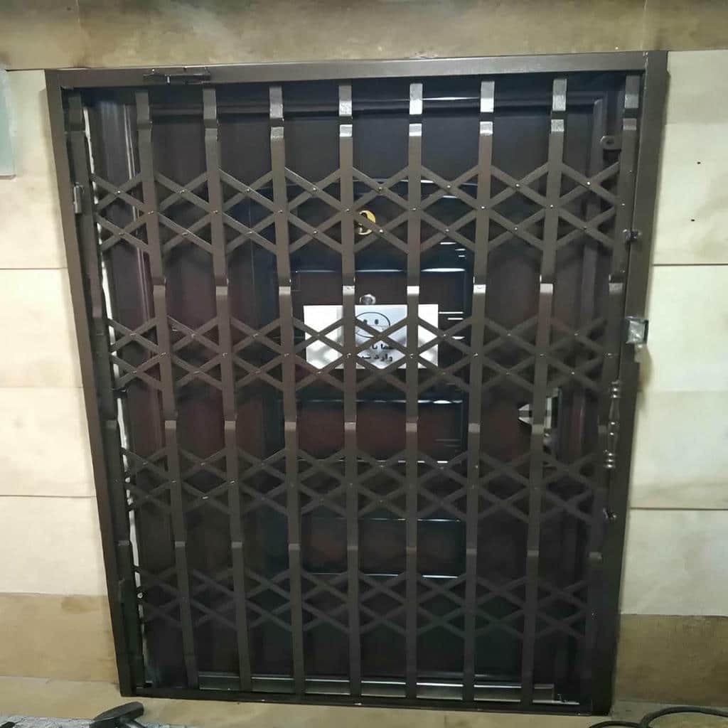 فروش درب حفاظ آکاردئونی مسکونی در تبریز