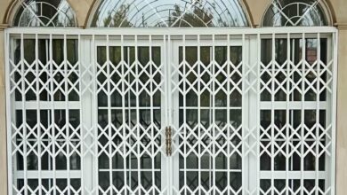 درب حفاظ آکاردئونی در شیراز
