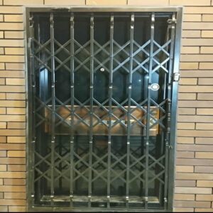 درب حفاظ آکاردئونی در کیش