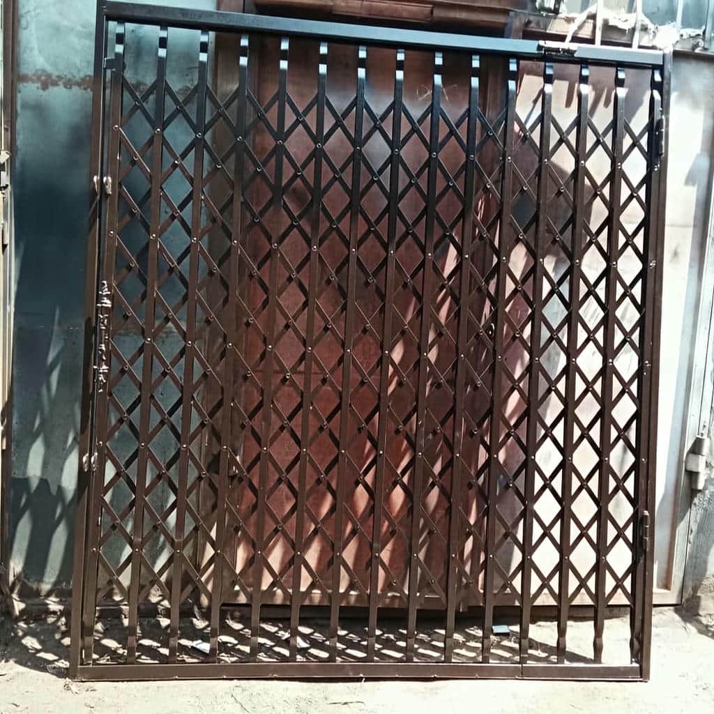 کارخانه درب حفاظ آکاردئونی اداری در سمنان