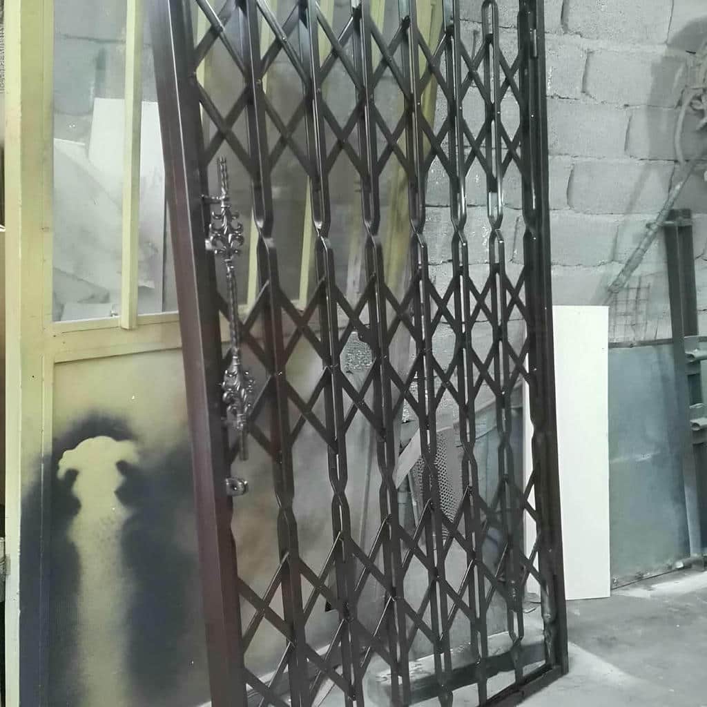 خرید درب حفاظ آکاردئونی با یراق ایمن در رفسنجان
