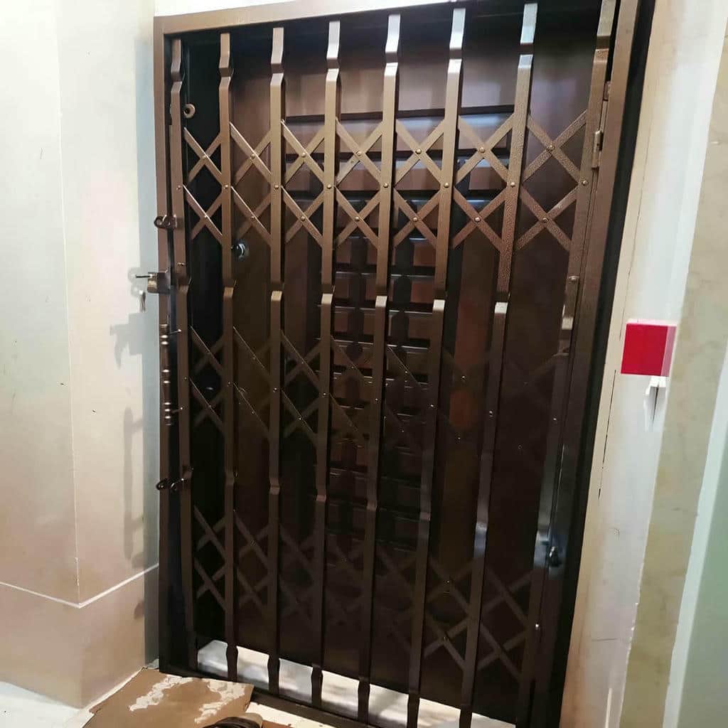 کارخانه درب حفاظ آکاردئونی فلزی در نوشهر