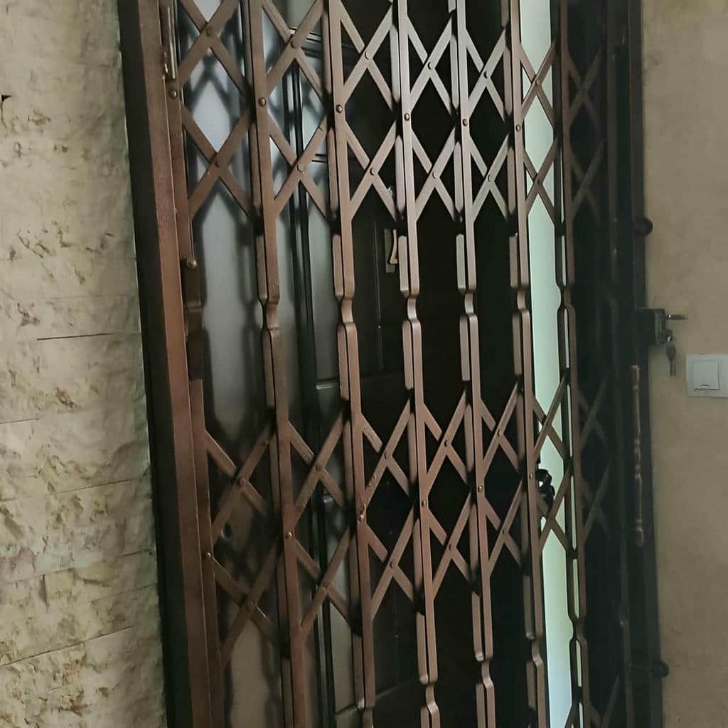 قیمت درب حفاظ آکاردئونی سه گل در بندر انزلی