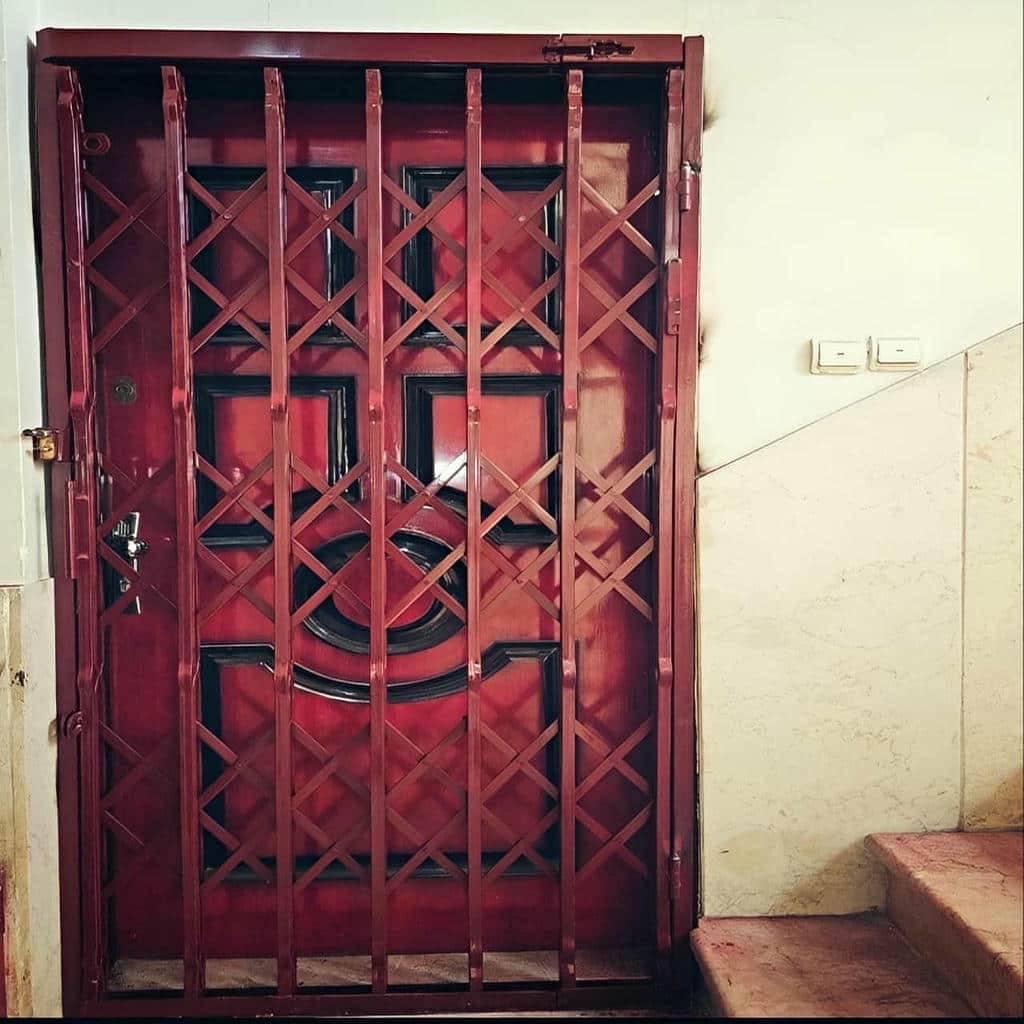 کارخانه درب حفاظ آکاردئونی فلزی در تبریز