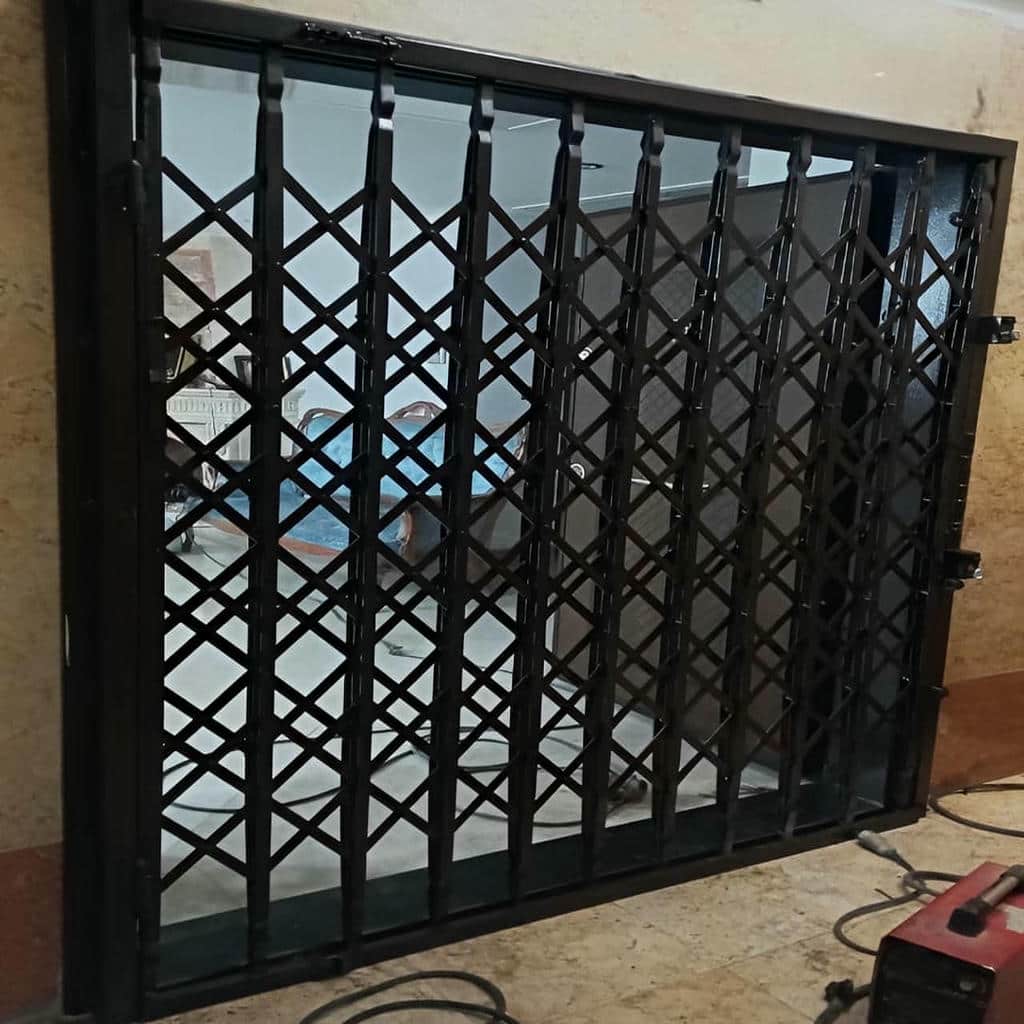 کارخانه درب حفاظ آکاردئونی با یراق ایمن در فردیس کرج