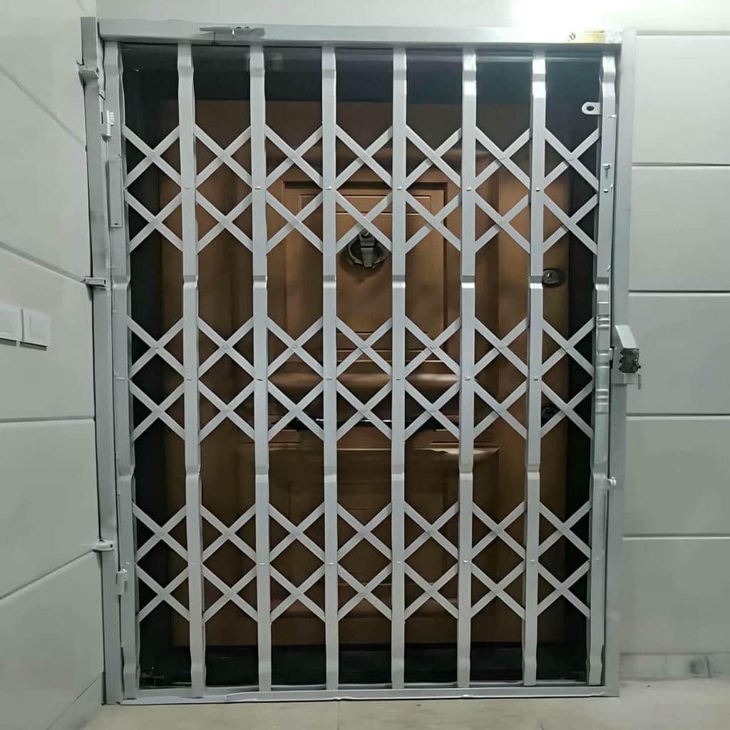 فروش درب حفاظ آکاردئونی مسکونی در بیرجند