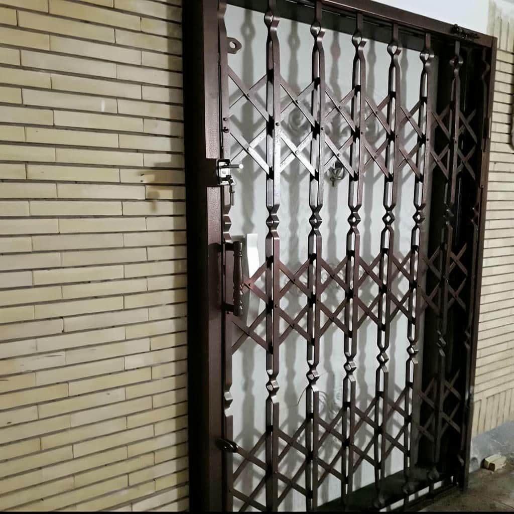 کارخانه درب حفاظ آکاردئونی تقویتی در سنندج