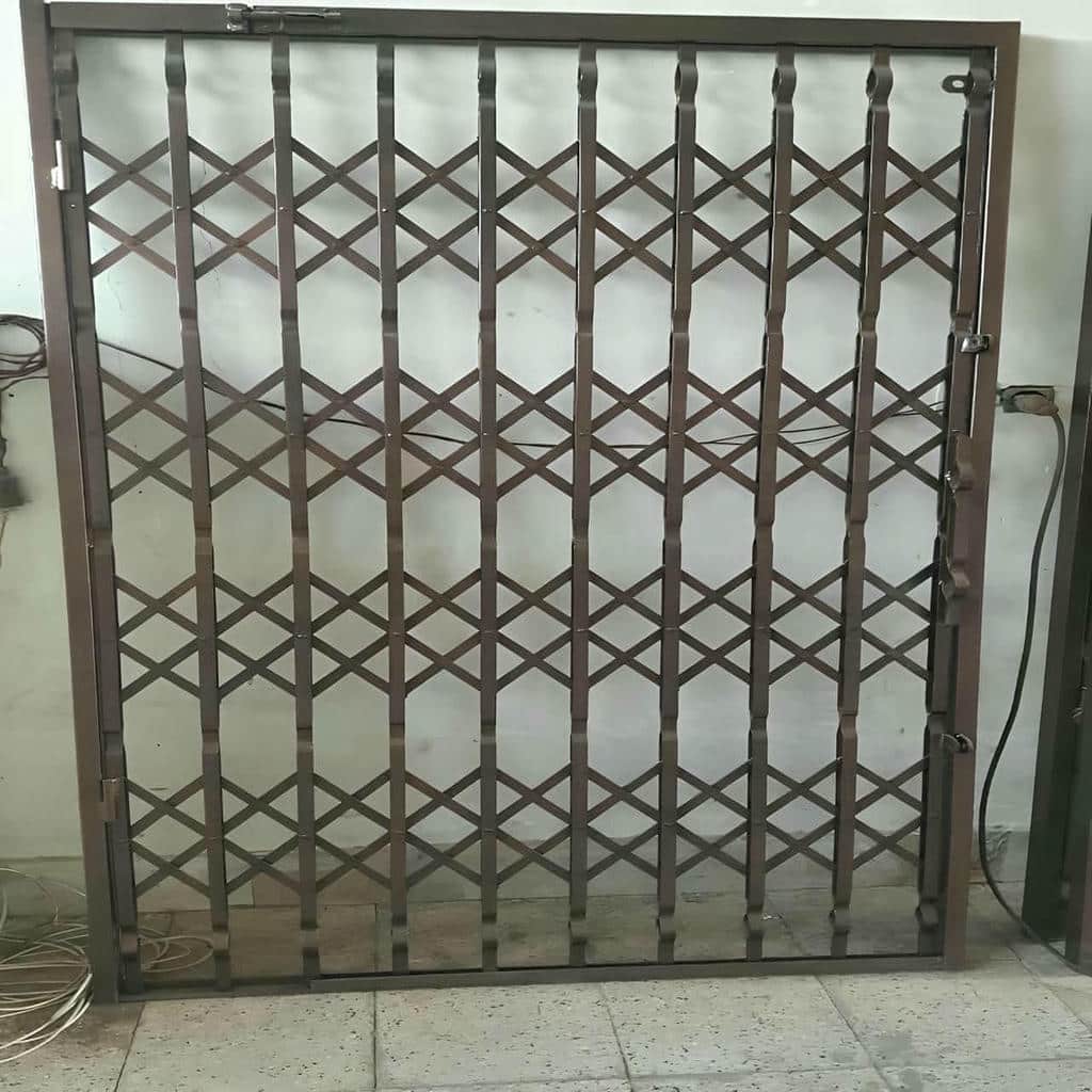 خرید درب حفاظ آکاردئونی ضدسرقت در سقز