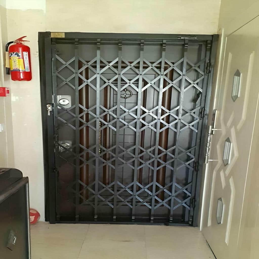 خرید درب حفاظ آکاردئونی با قفل ضدبرش در فشم