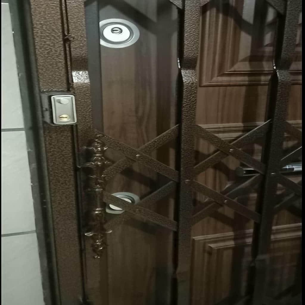 خرید درب حفاظ آکاردئونی دوگل در مشهد