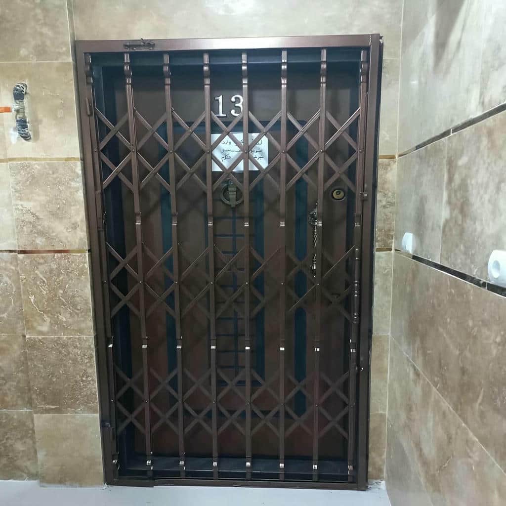 فروش درب حفاظ آکاردئونی اداری در مشهد