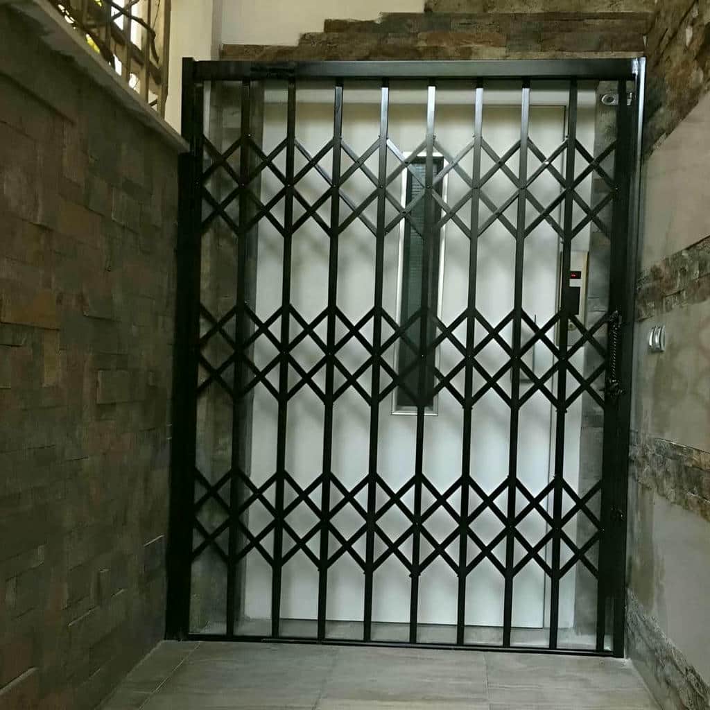 نصب درب حفاظ آکاردئونی چهارگل در خرم آباد