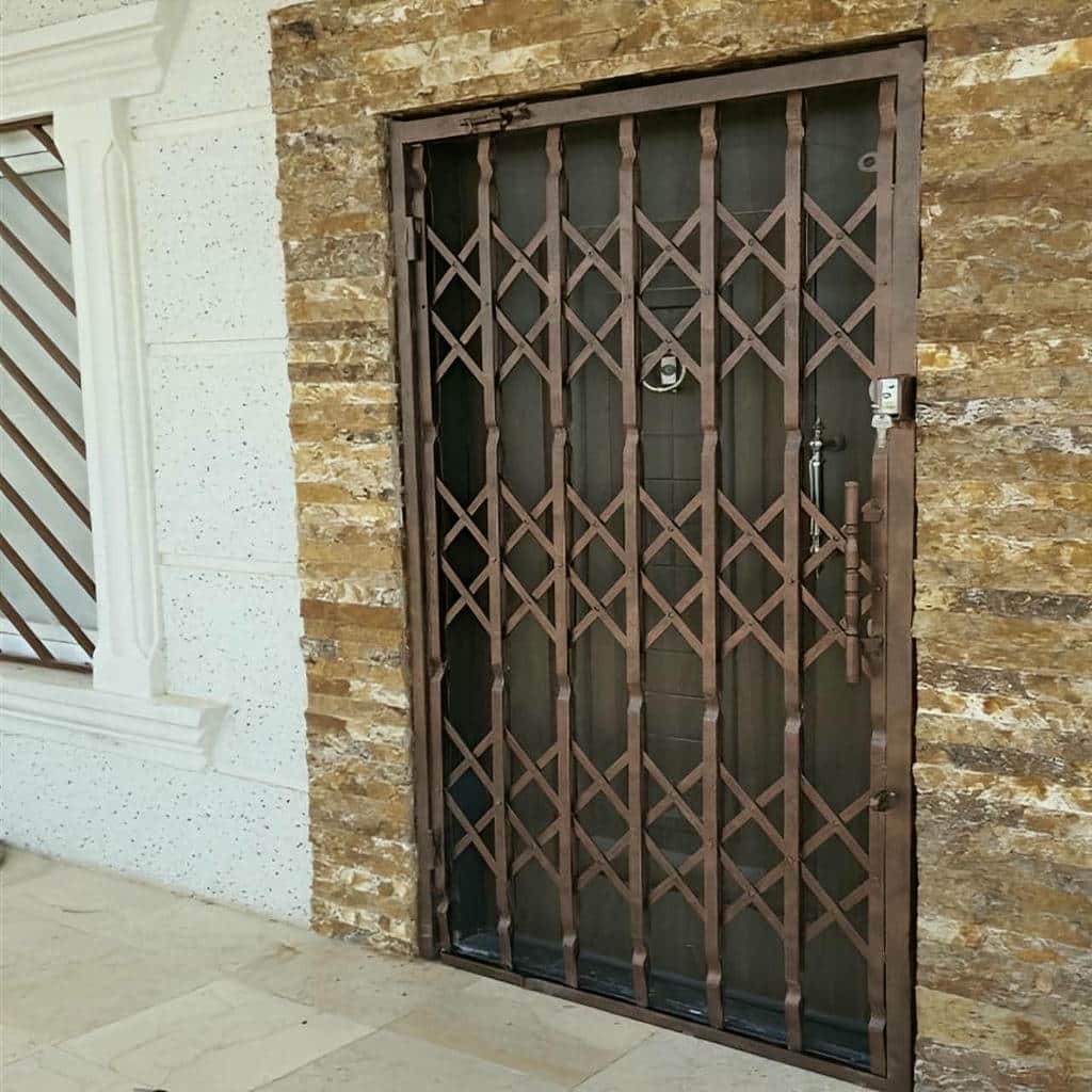 خرید درب حفاظ آکاردئونی ضدسرقت در بندر دیلم