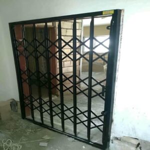 درب حفاظ آکاردئونی در مهرشهر کرج