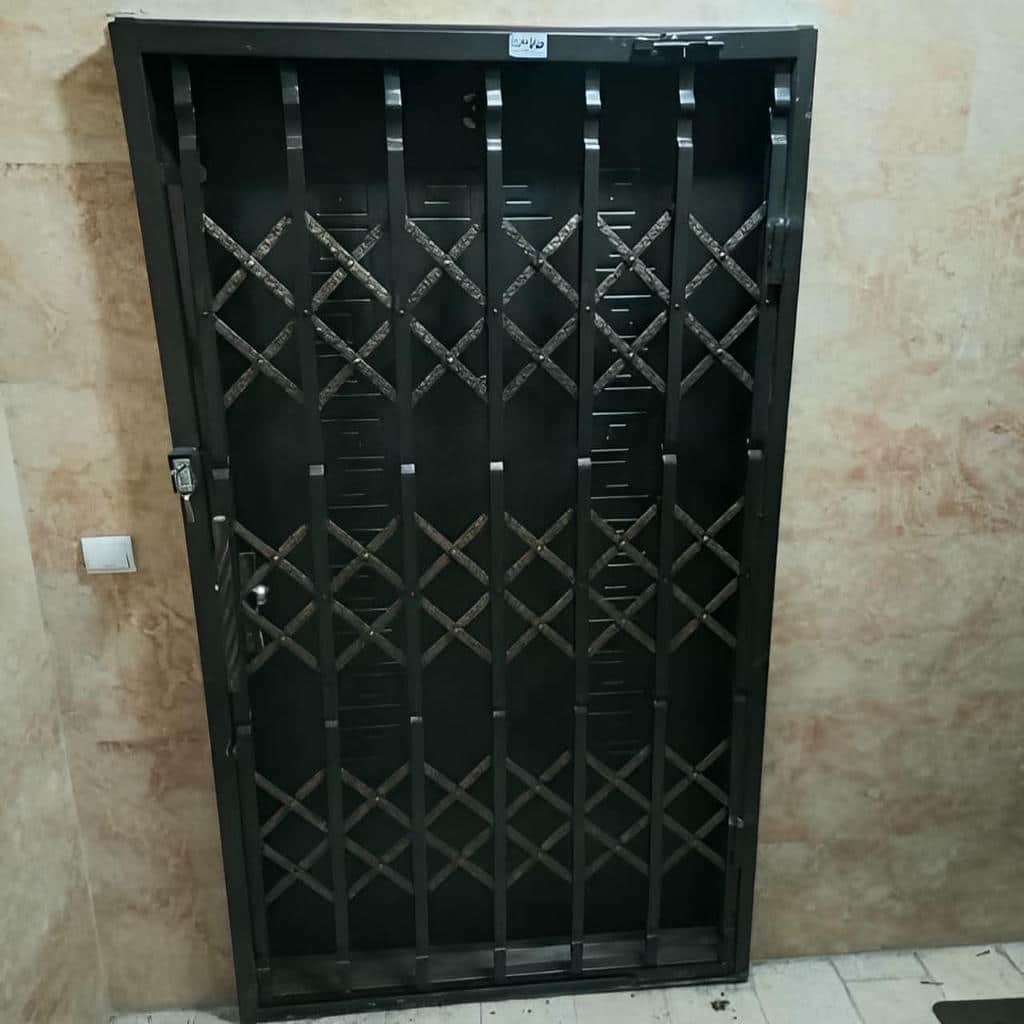 قیمت درب حفاظ آکاردئونی سه گل در اهواز