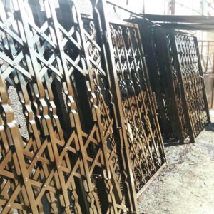درب حفاظ آکاردئونی در ساری